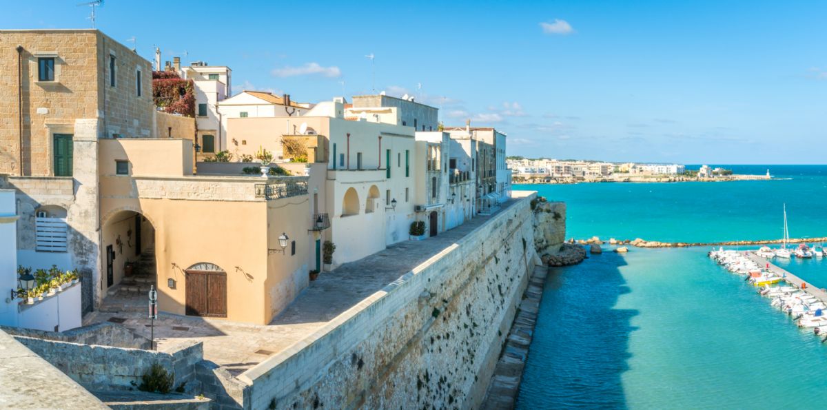 ../../holiday-hotels/?HolidayID=236&HotelID=335&HolidayName=Italy-Italy+%2D+Puglia+%2D+Secrets+of+the+Salento+Coast+-&HotelName=Puglia+Trek+">Puglia Trek 